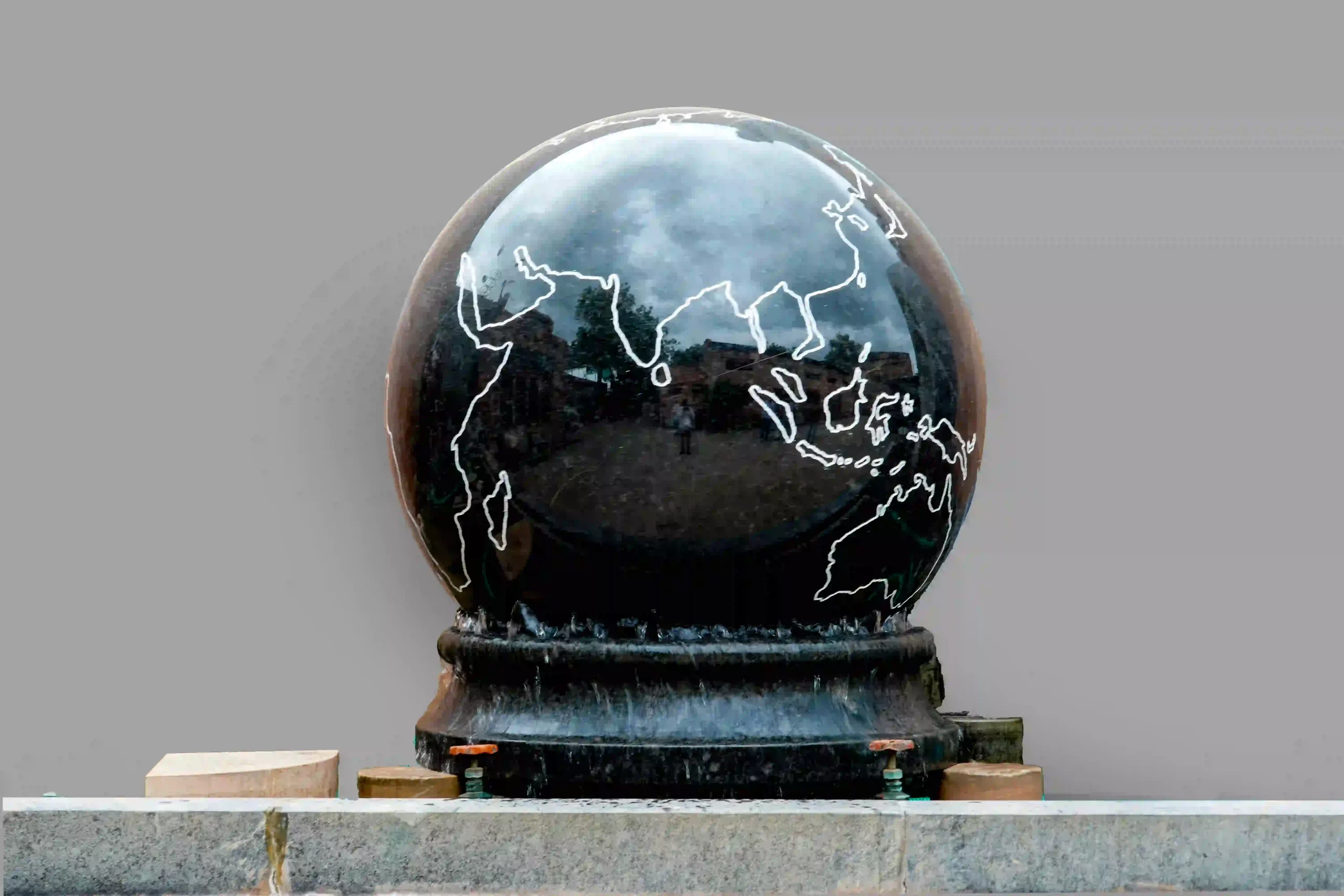 Universal Exports Jodhpur Eternal Globe Fountain